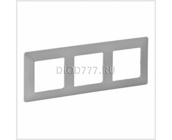 Legrand Valena Life Рамка "Алюминий" 3-постовая универсальная