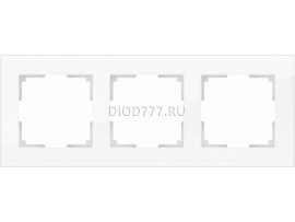 WL01-Frame-03 / Рамка на 3 поста (белый,стекло)